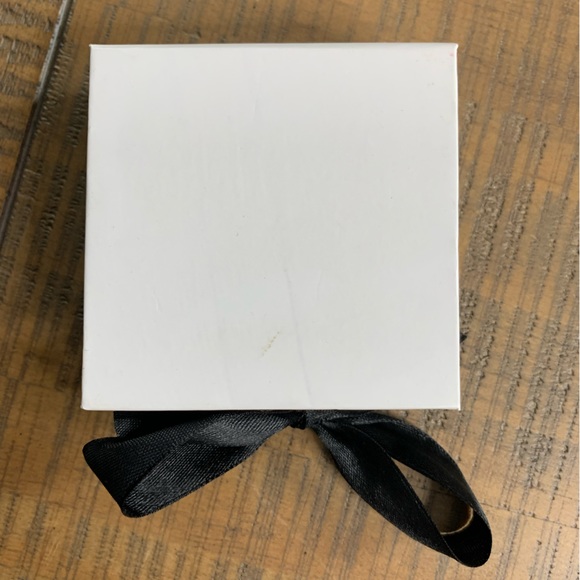 3/$30 Cate & Chloe 18k White Gold Halo Pendant Necklace CZ Crystal Teardrop - Picture 6 of 15